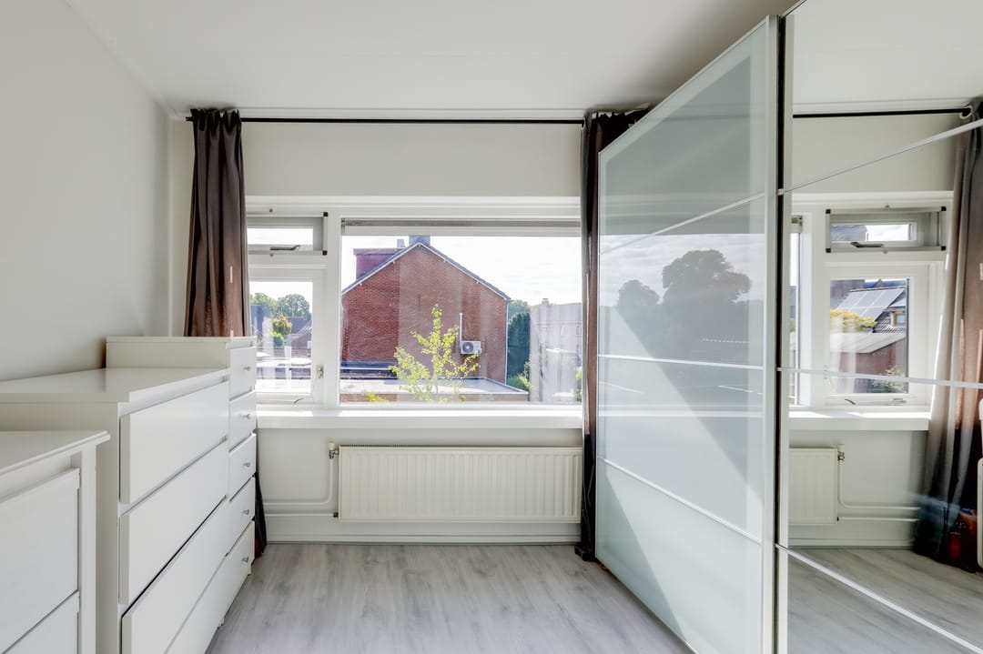 Foto 38 van Pastoor van Angerenstraat 10-E