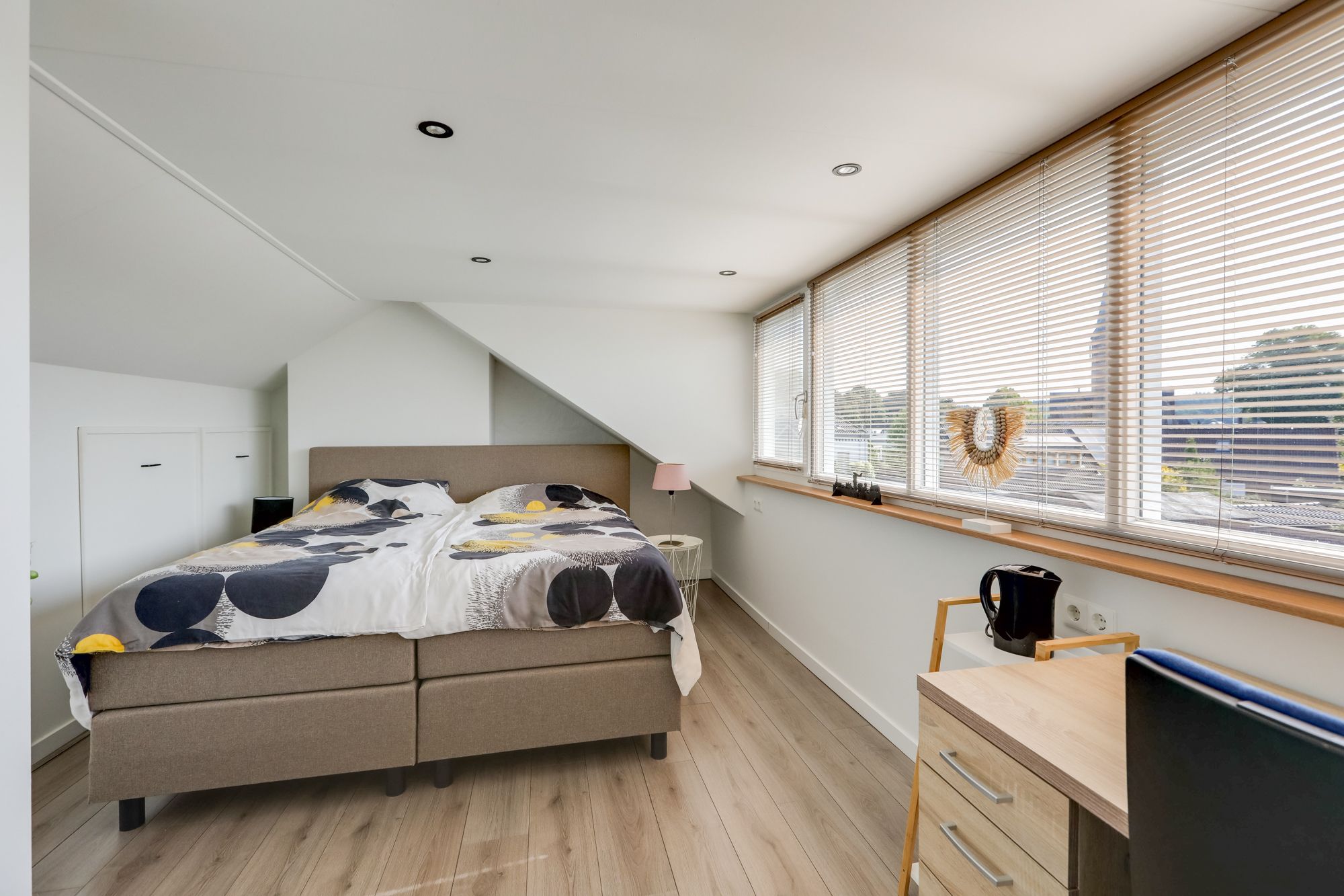 Foto 45 van Pastoor van Angerenstraat 10-E