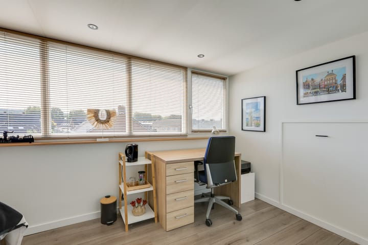 Foto 46 van Pastoor van Angerenstraat 10-E