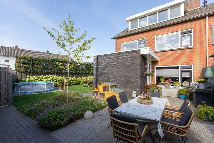 Foto 50 van Pastoor van Angerenstraat 10-E