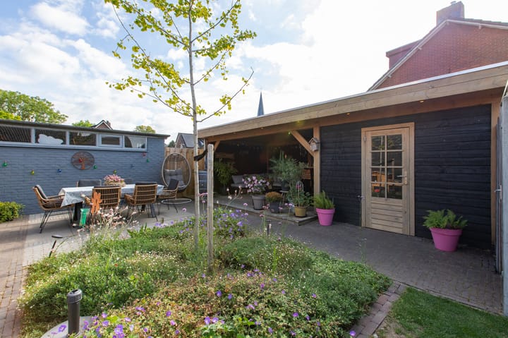 Foto 53 van Pastoor van Angerenstraat 10-E