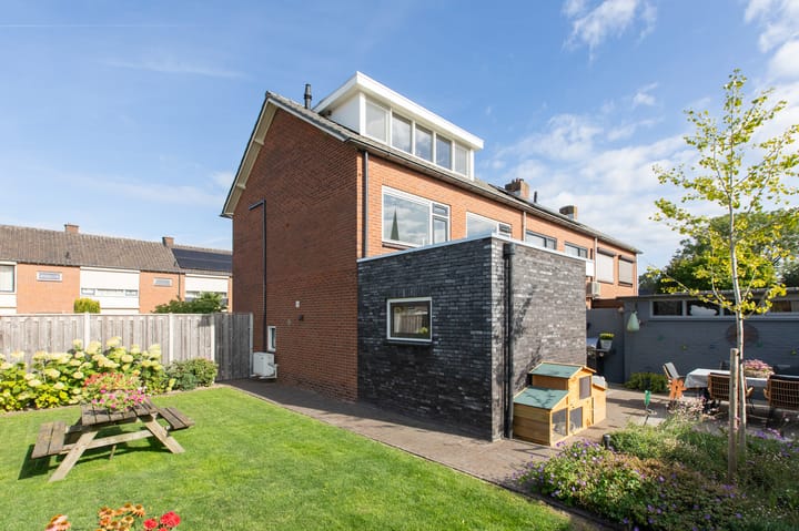 Foto 58 van Pastoor van Angerenstraat 10-E