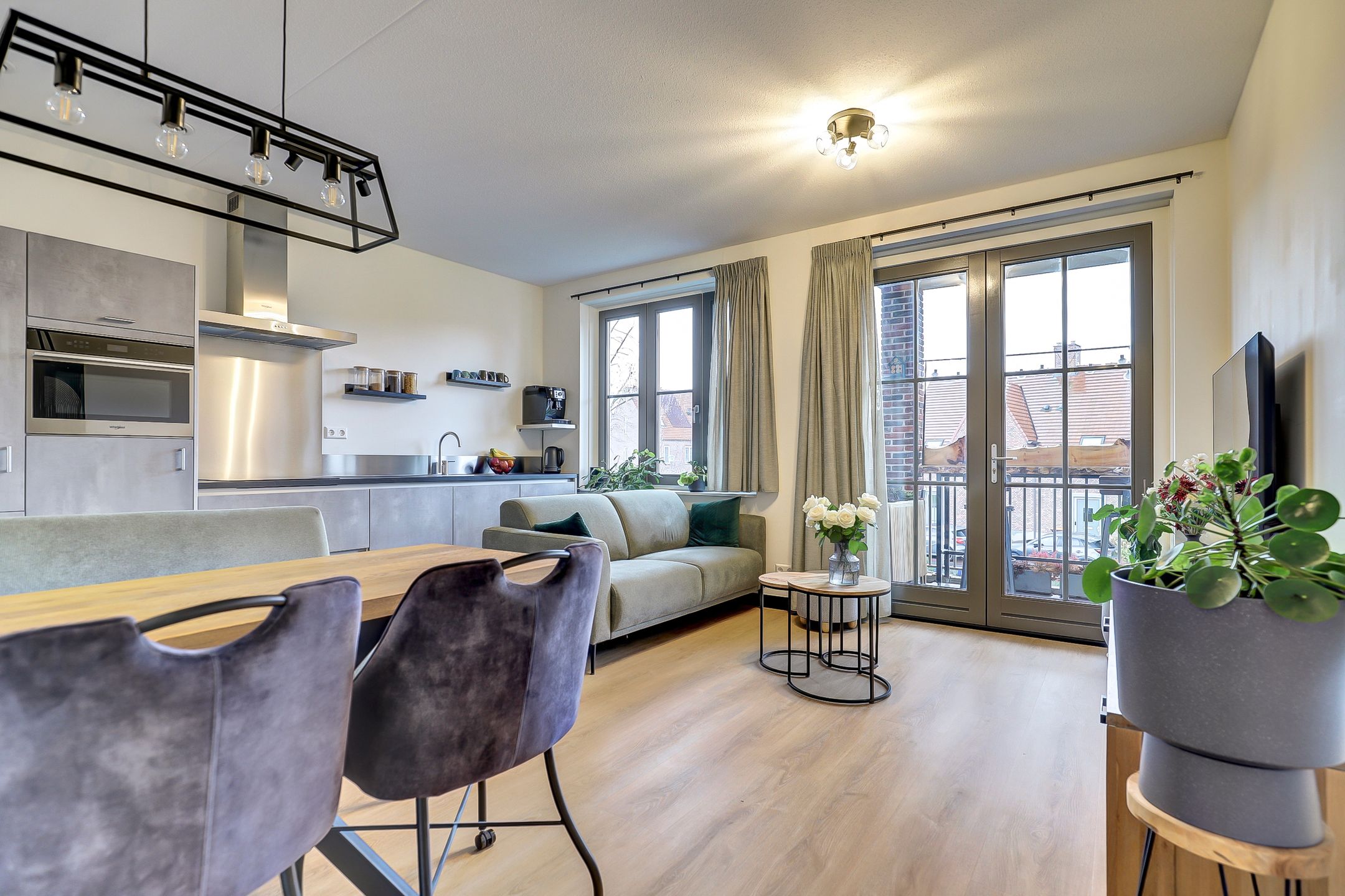 Foto 9 van Ebbenhout 38-F