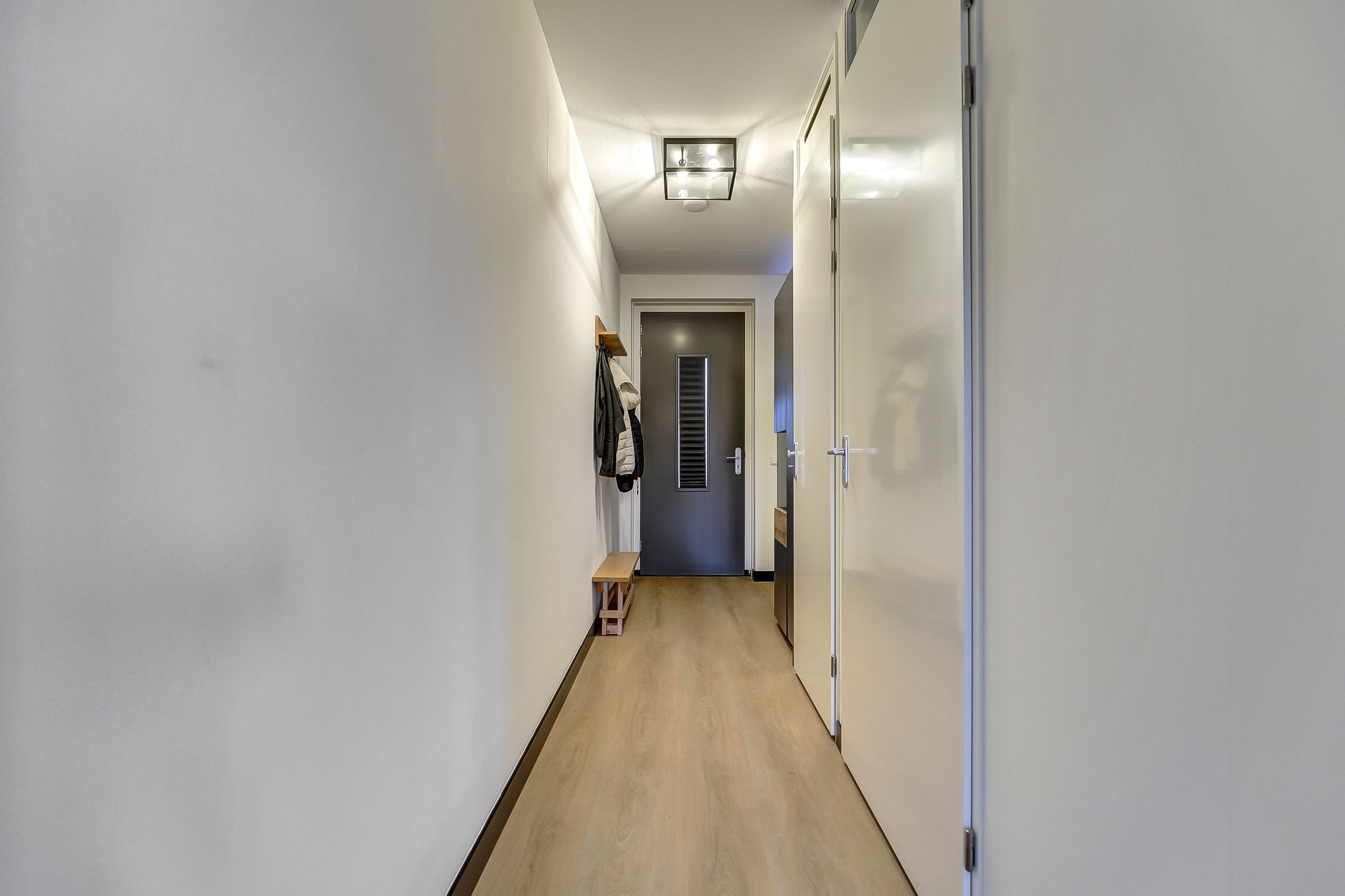 Foto 24 van Ebbenhout 38-F