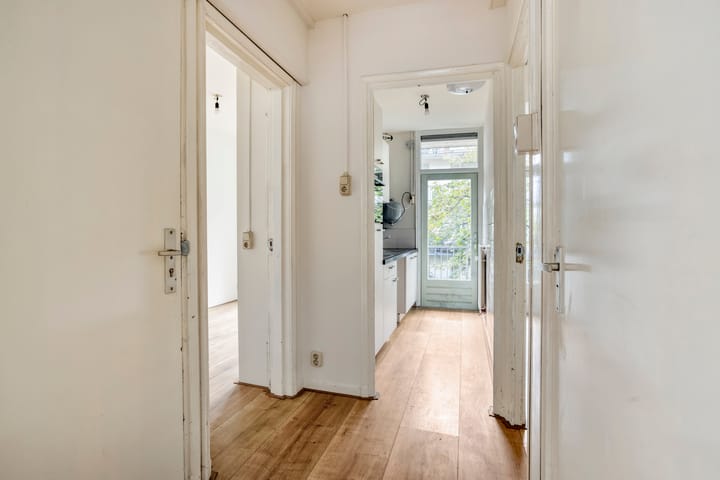 Foto 6 van Van Spilbergenstraat 152-1