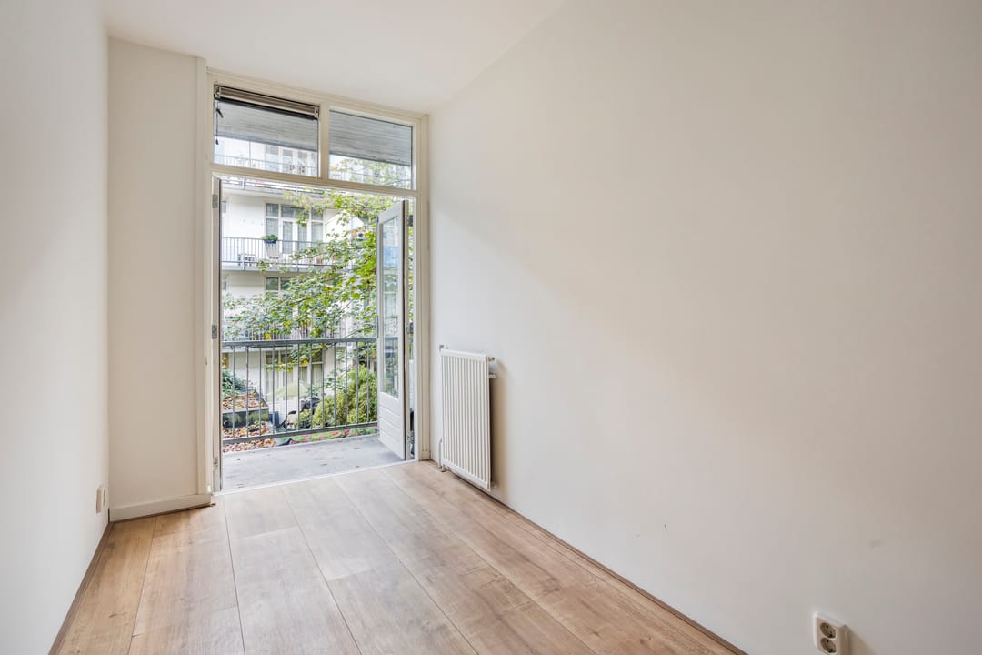 Photo 13 of Van Spilbergenstraat 152-1