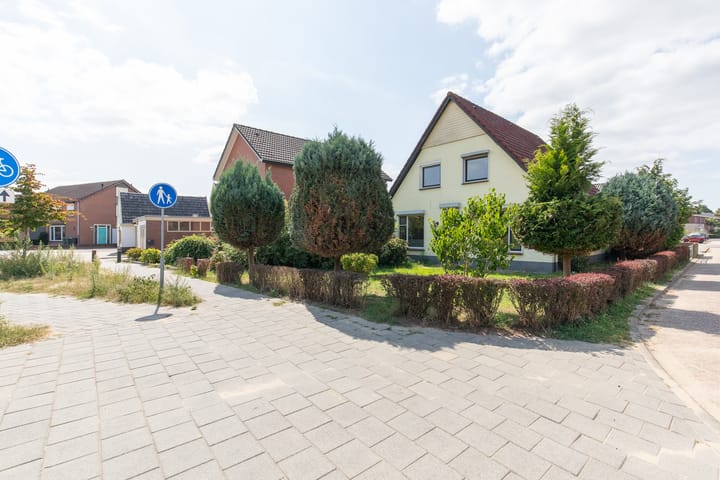 Photo 35 of van den Berghweg 38