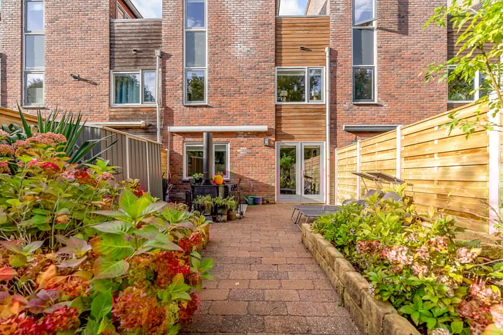 Photo 63 of Zaterdagstraat 7