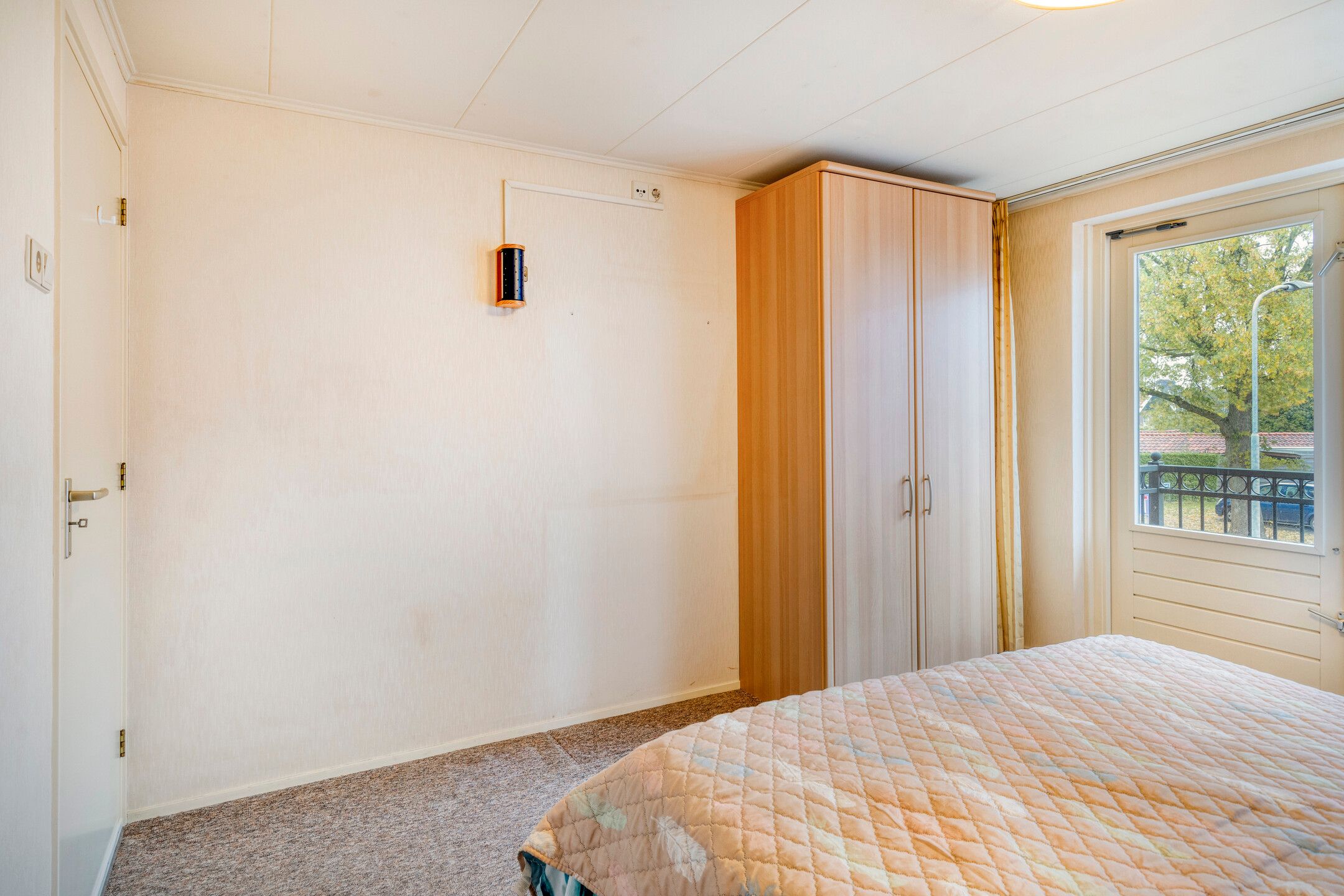 Foto 24 van Burg Mr Verbeekstraat 22