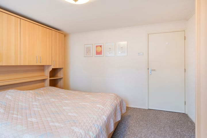 Foto 25 van Burg Mr Verbeekstraat 22