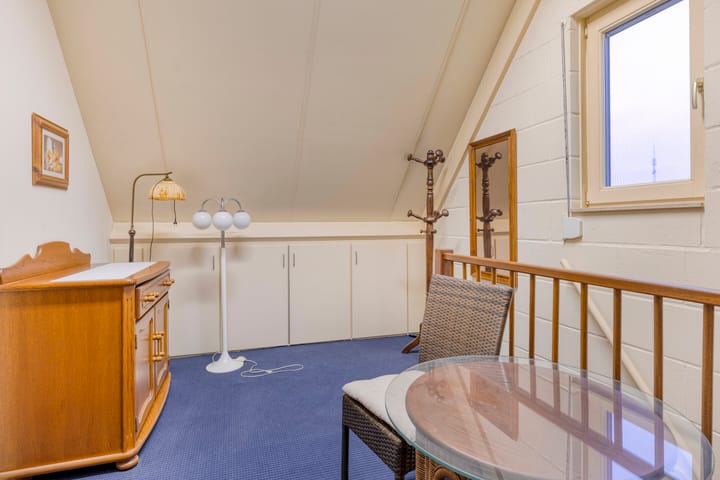 Foto 37 van Burg Mr Verbeekstraat 22