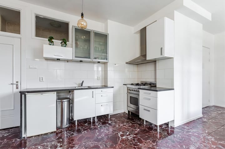 Photo 3 of Julianaplein 13-B