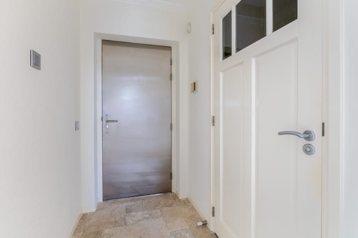 Photo 12 of Wijnbrugstraat 357