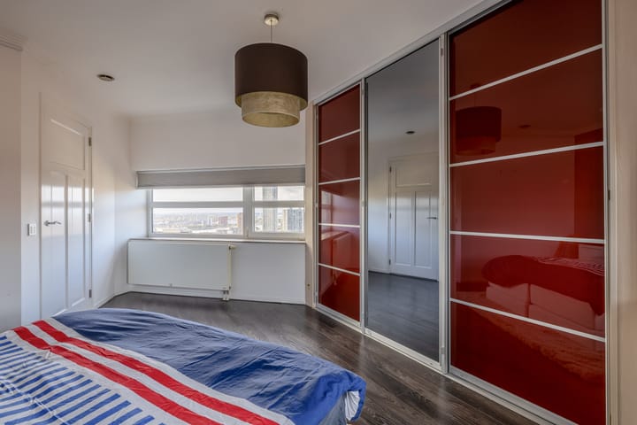 Photo 47 of Wijnbrugstraat 357