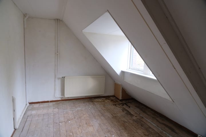 Photo 6 of Badhuisplein 14