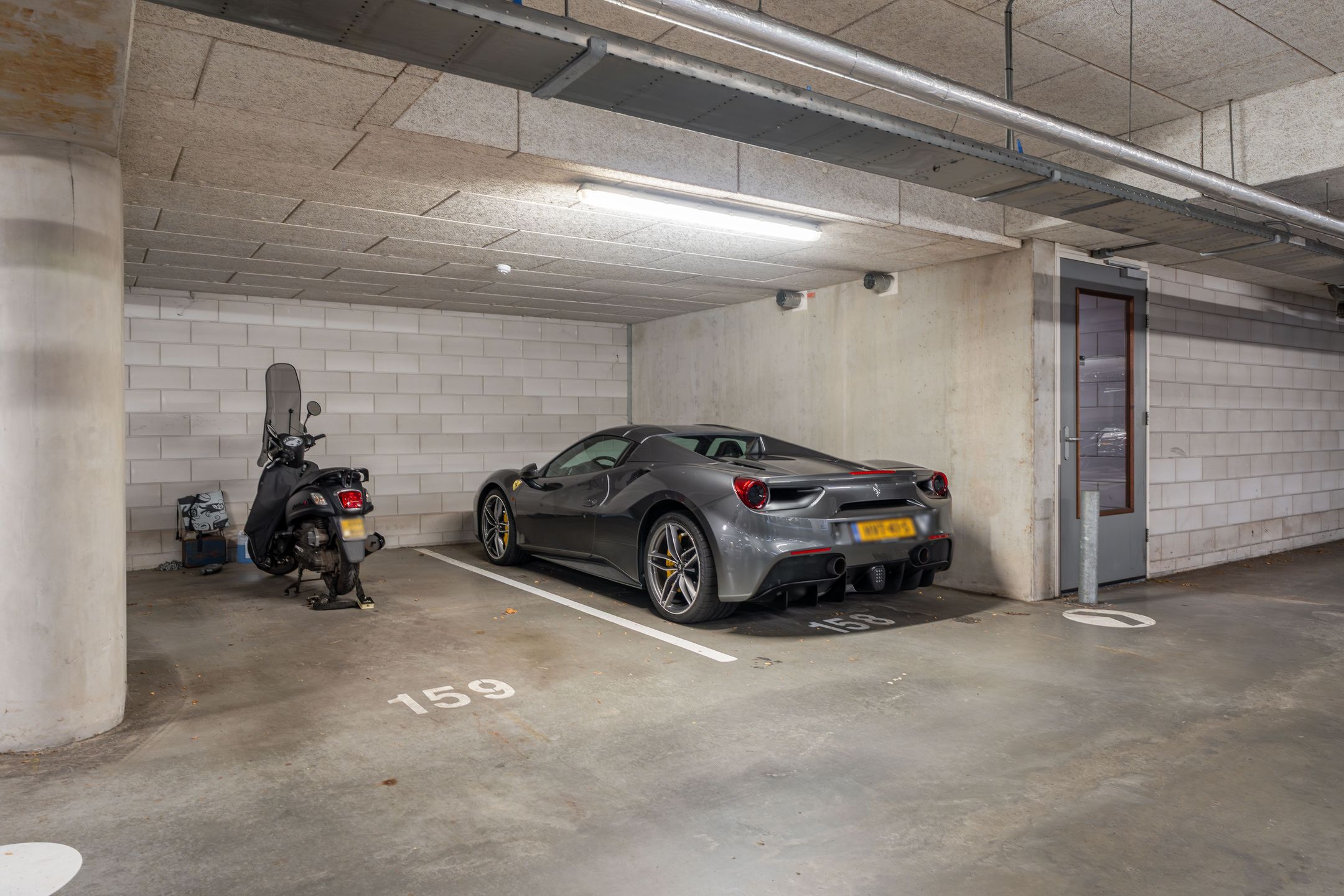 Foto 18 van Afroditekade 137