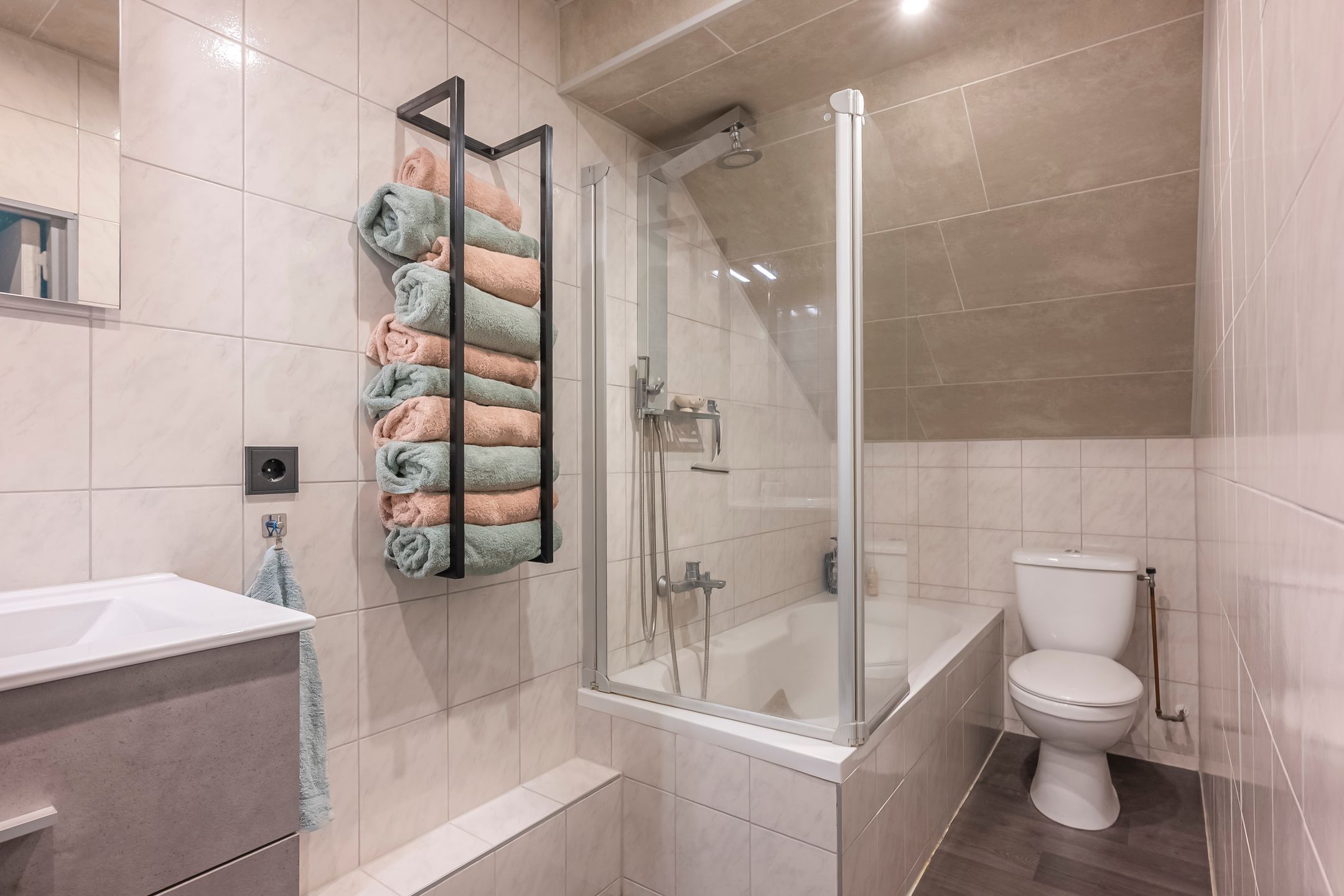 Photo 21 of Meuserstraat 72