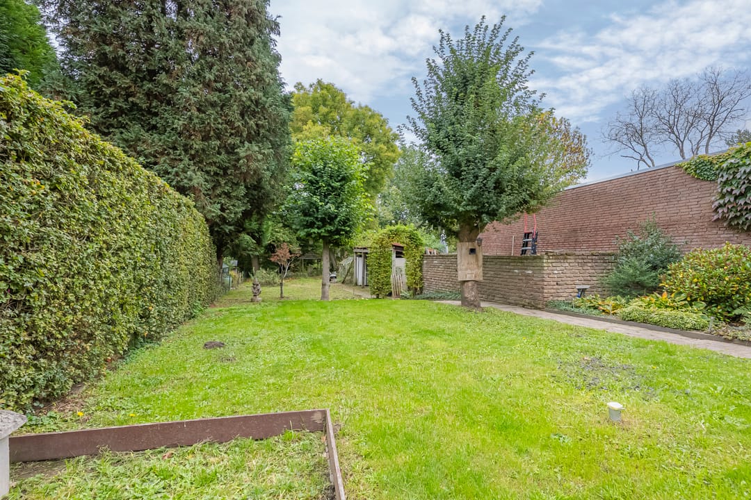 Photo 23 of Meuserstraat 72