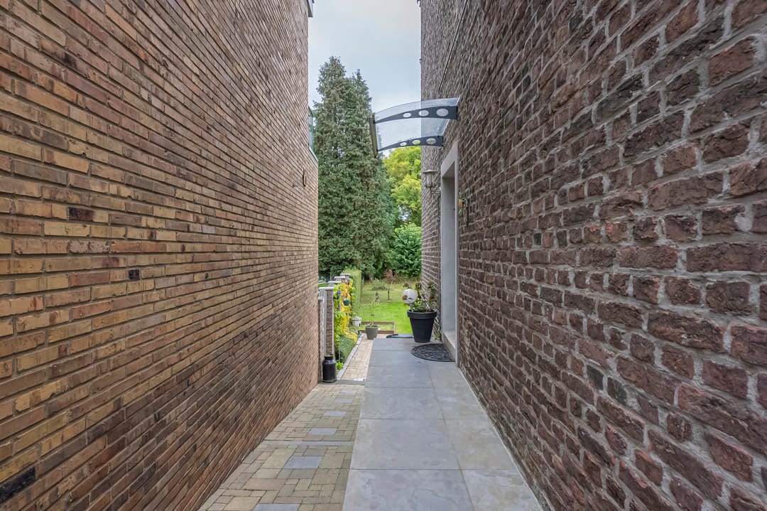 Photo 28 of Meuserstraat 72