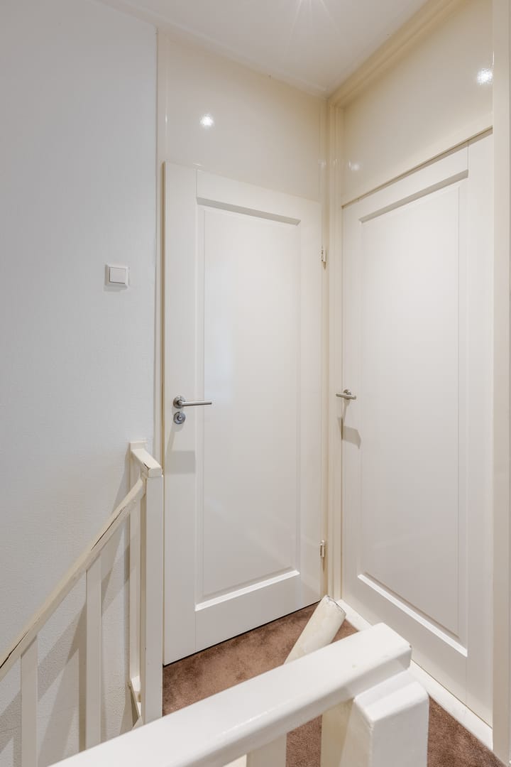 Photo 46 of de Leemput 25