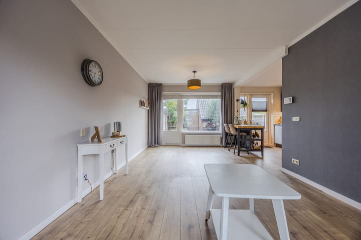 Photo 10 of Valkenburgstraat 10