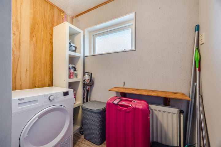 Photo 24 of Valkenburgstraat 10