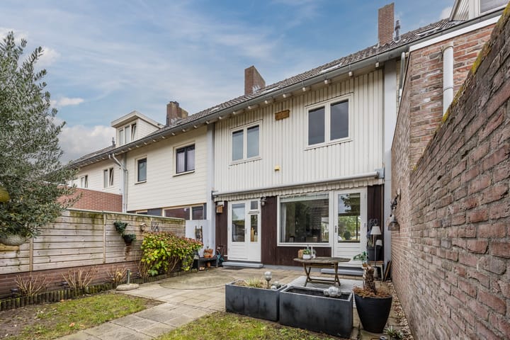 Photo 30 of Valkenburgstraat 10