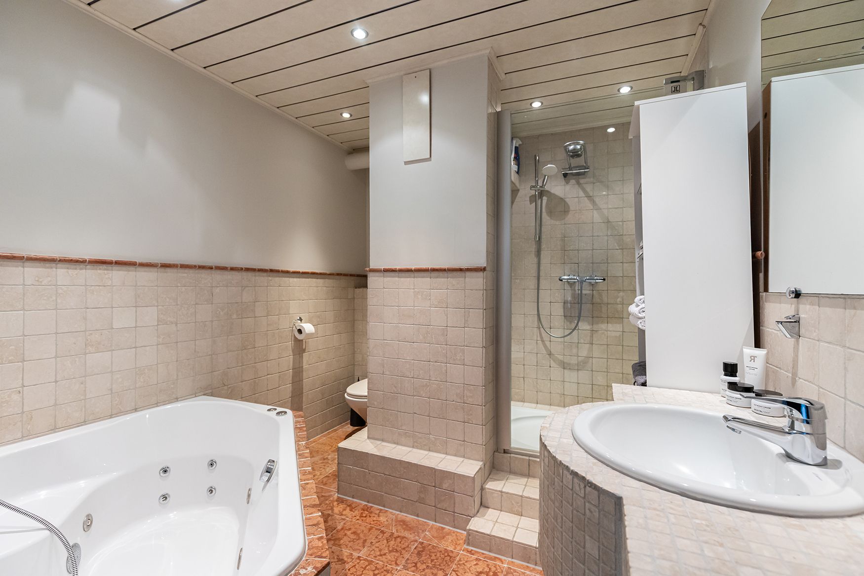 Foto 12 van Sperwerstraat 37