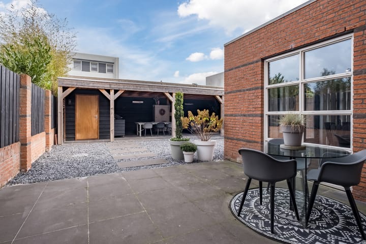 Foto 5 van Stiffelio 75