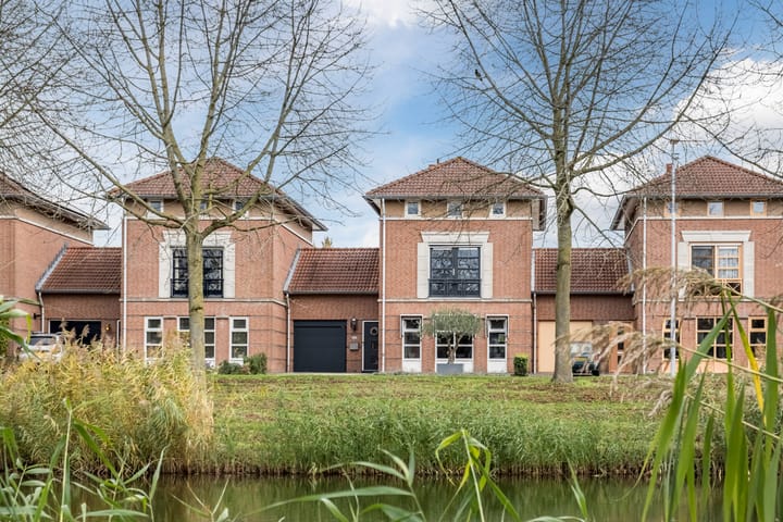 Foto 6 van Stiffelio 75