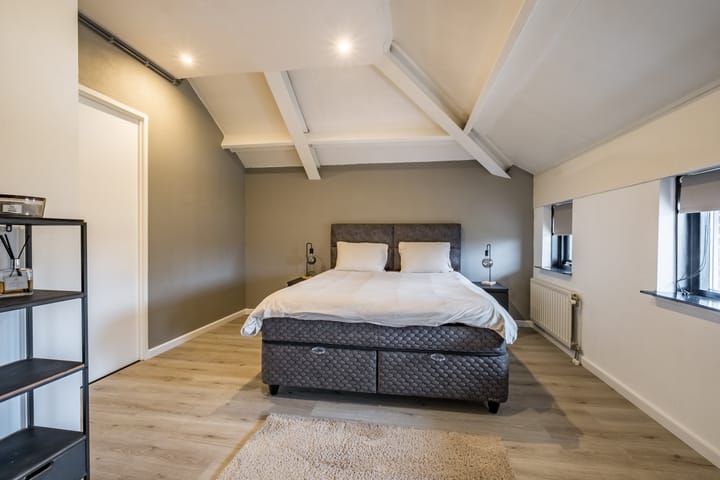 Foto 35 van Stiffelio 75