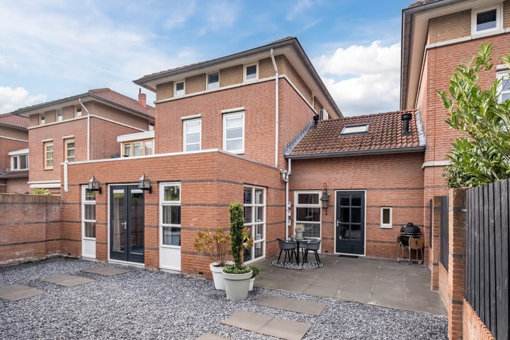 Foto 38 van Stiffelio 75