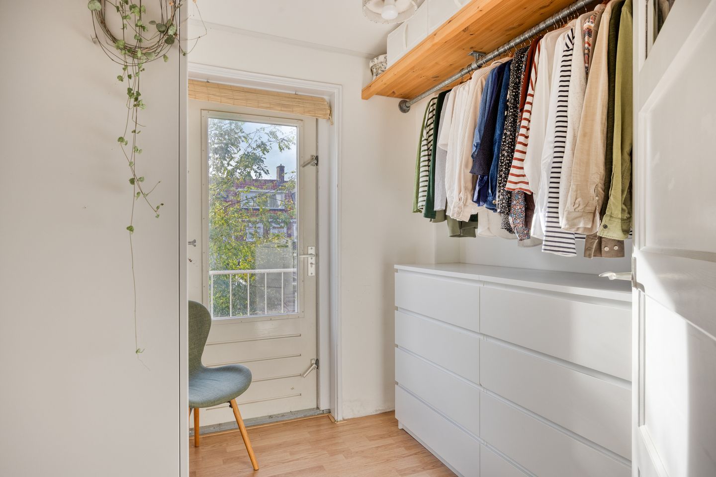 Foto 19 van Johan de Wittstraat 13