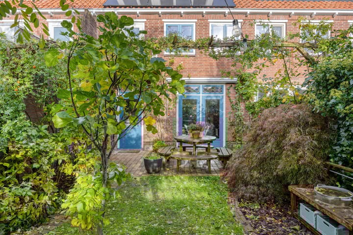 Foto 31 van Johan de Wittstraat 13