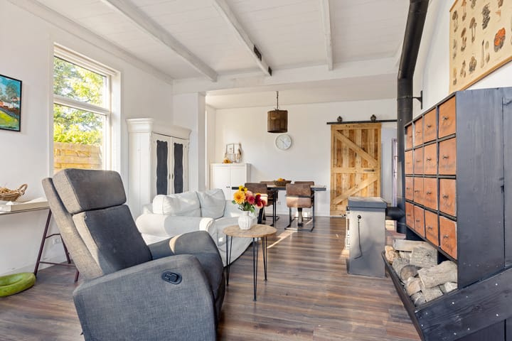 Photo 12 of M.H. Trompstraat 1