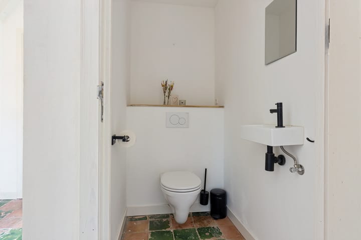 Photo 19 of M.H. Trompstraat 1