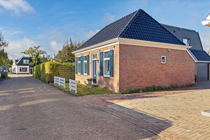 Photo 40 of M.H. Trompstraat 1