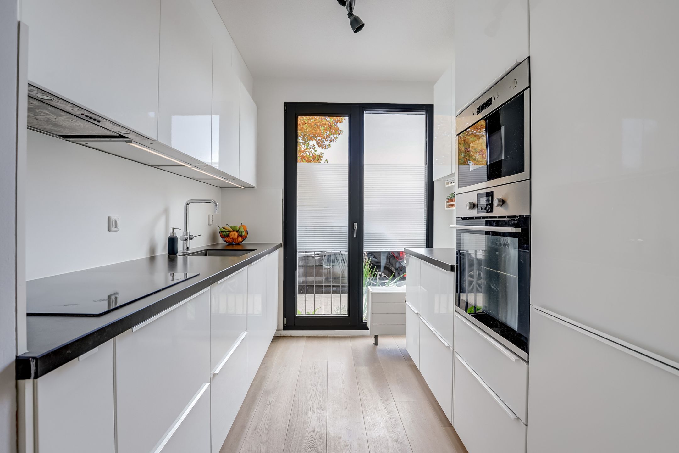 Photo 12 of Hoornplantsoen 30