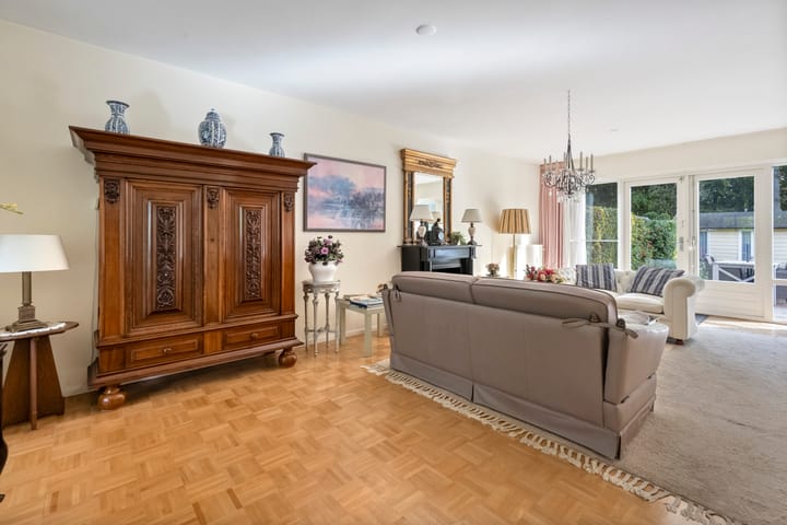 Photo 4 of Brederodelaan 51-A