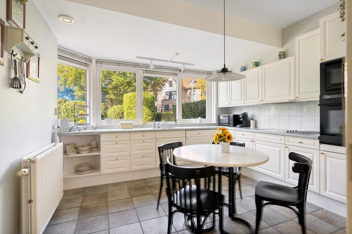 Photo 13 of Brederodelaan 51-A