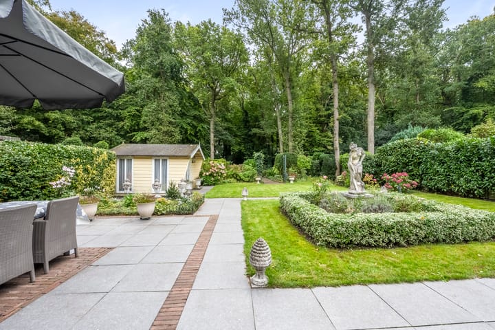 Photo 39 of Brederodelaan 51-A