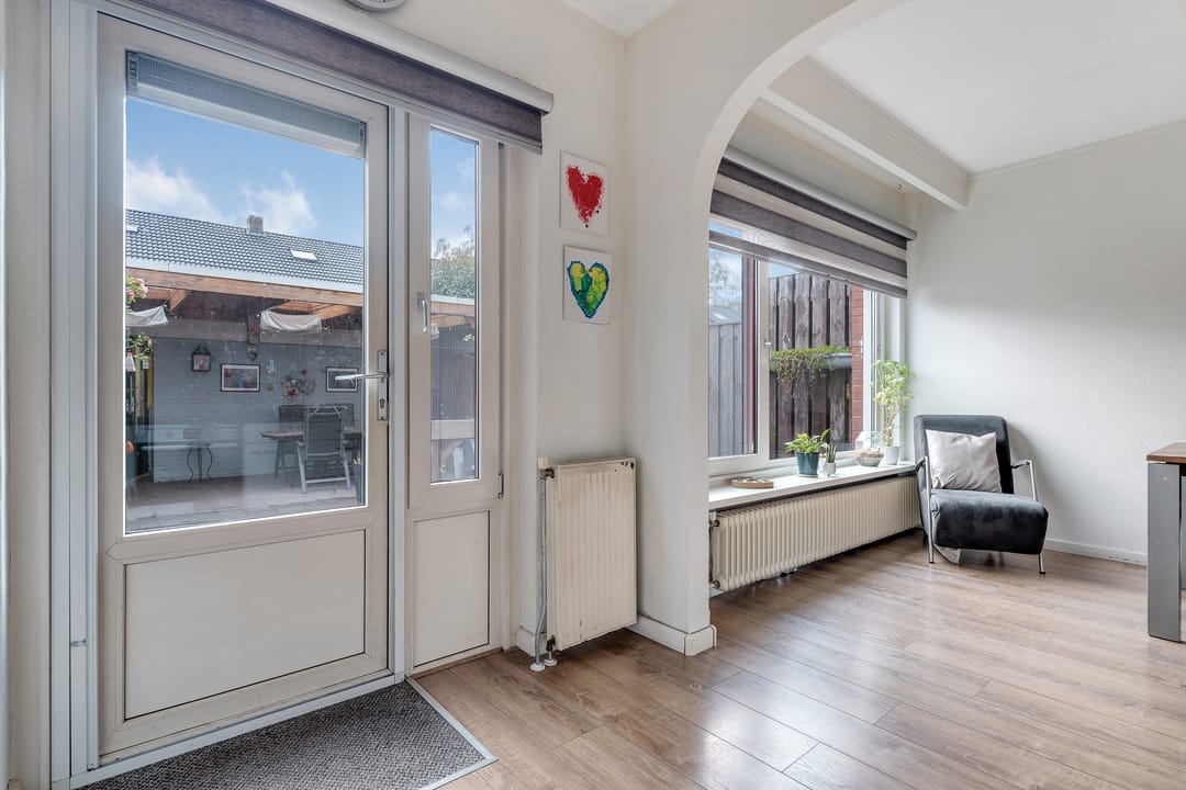 Foto 16 van E. du Perronstraat 7