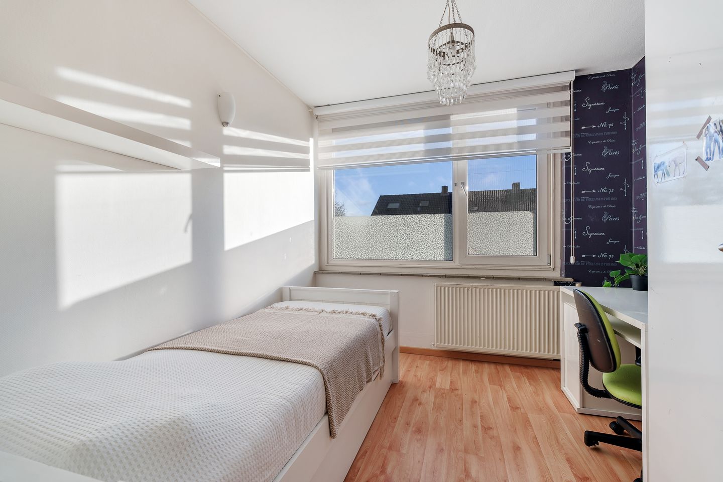 Foto 25 van E. du Perronstraat 7