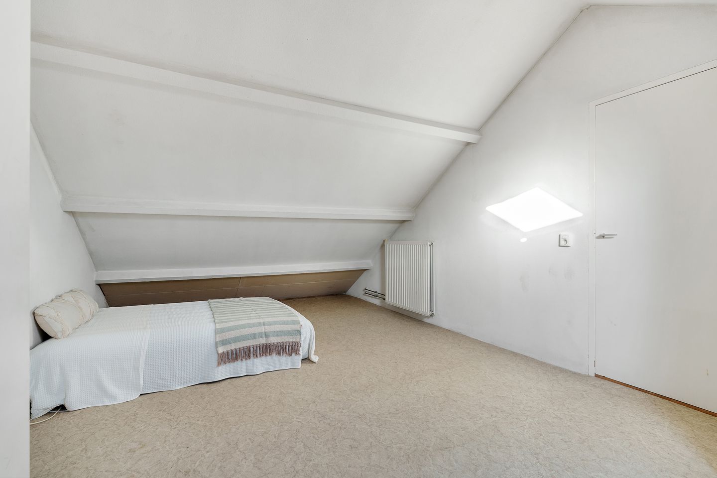 Foto 29 van E. du Perronstraat 7