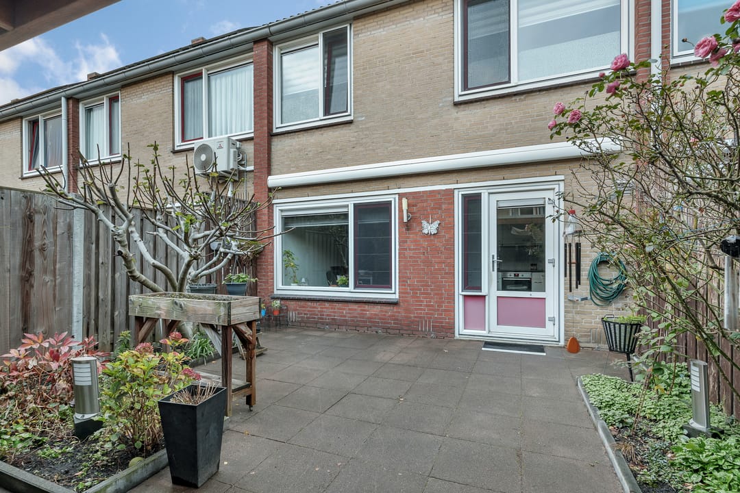 Foto 32 van E. du Perronstraat 7