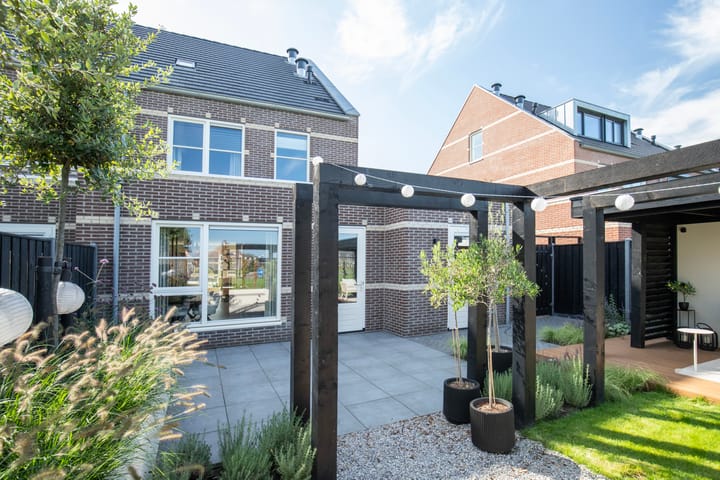 Photo 2 of Rietkamer 8