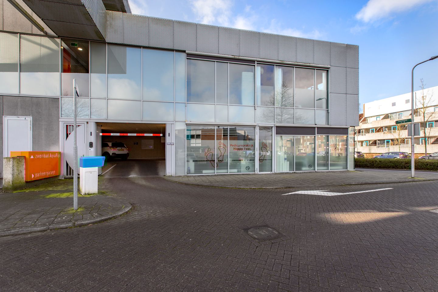 View photo 1 of Cantharel 2