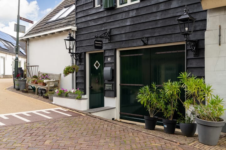 Photo 5 of Julianastraat 36