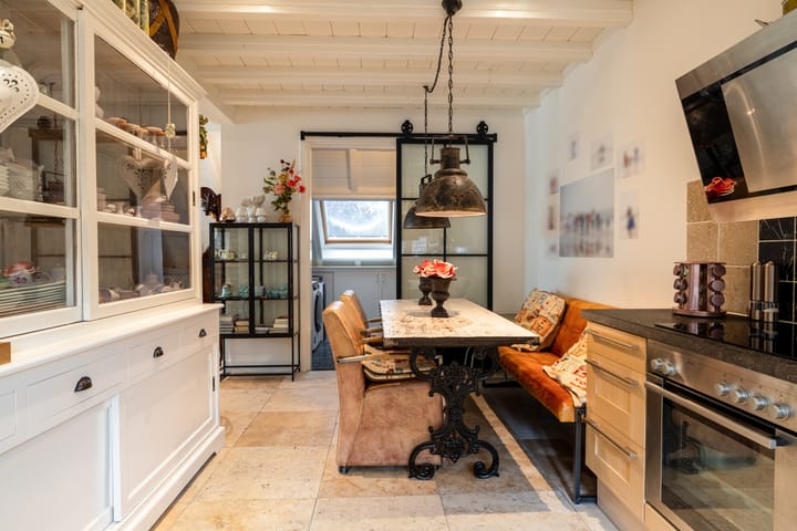 Photo 17 of Julianastraat 36