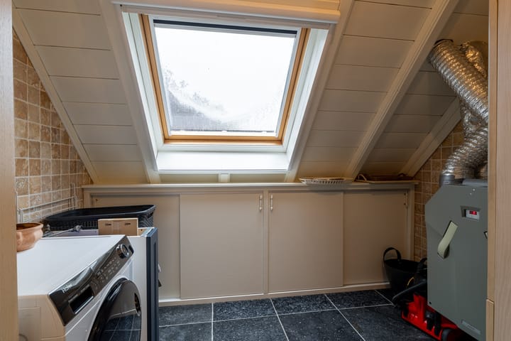 Photo 18 of Julianastraat 36